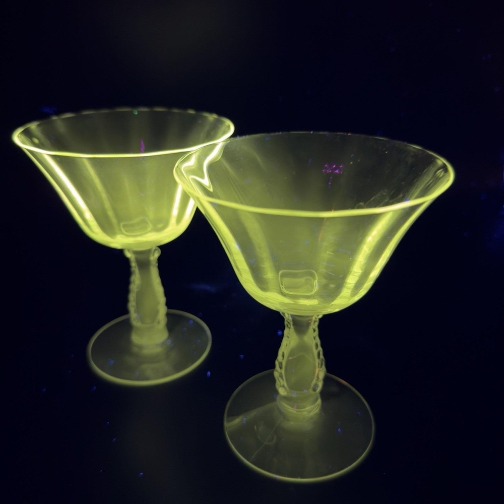 Fostoria SILVER FLUTES Clear Crystal Glasses Cups Set Manganese 365nm UV Glow